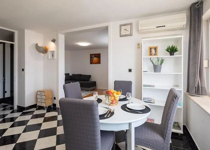 Apollo Apartamento *